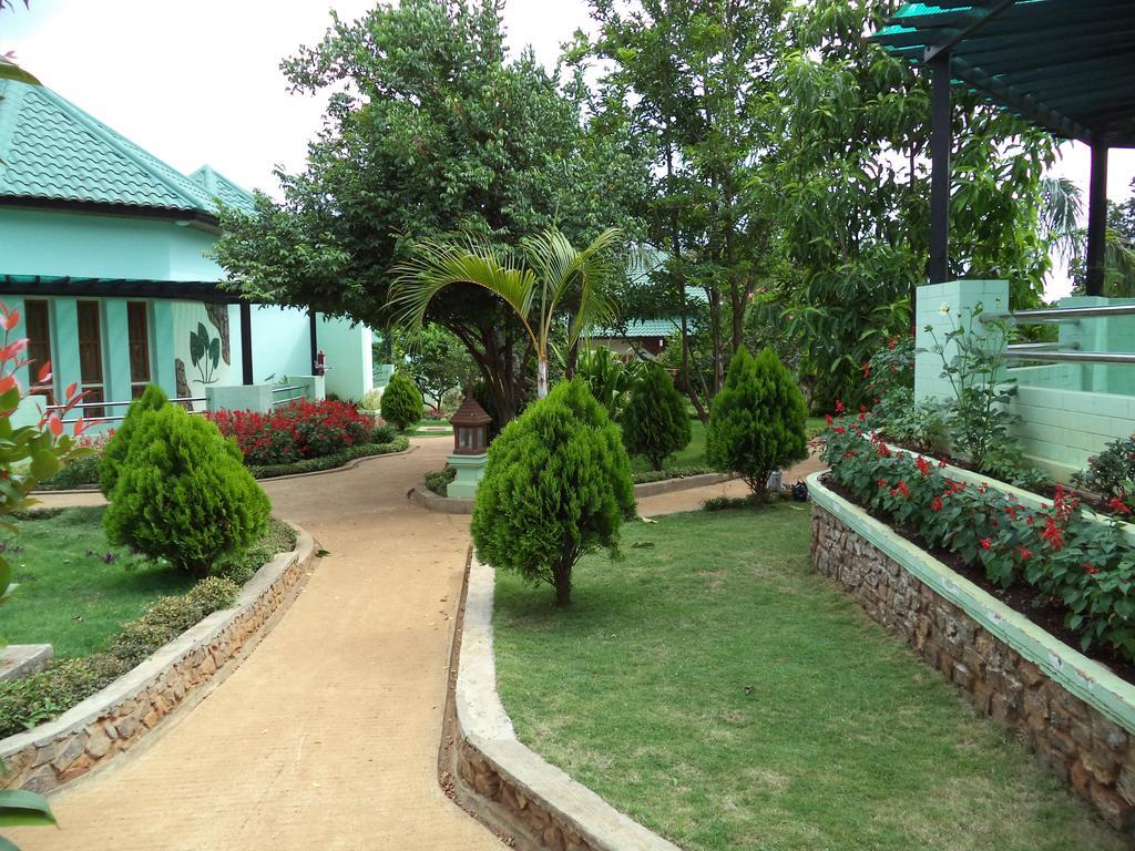 Hsaung Thazin Hotel Pyin Oo Lwin Exterior photo